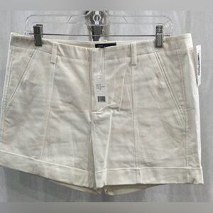 VINCE NWT white shorts. Size 10